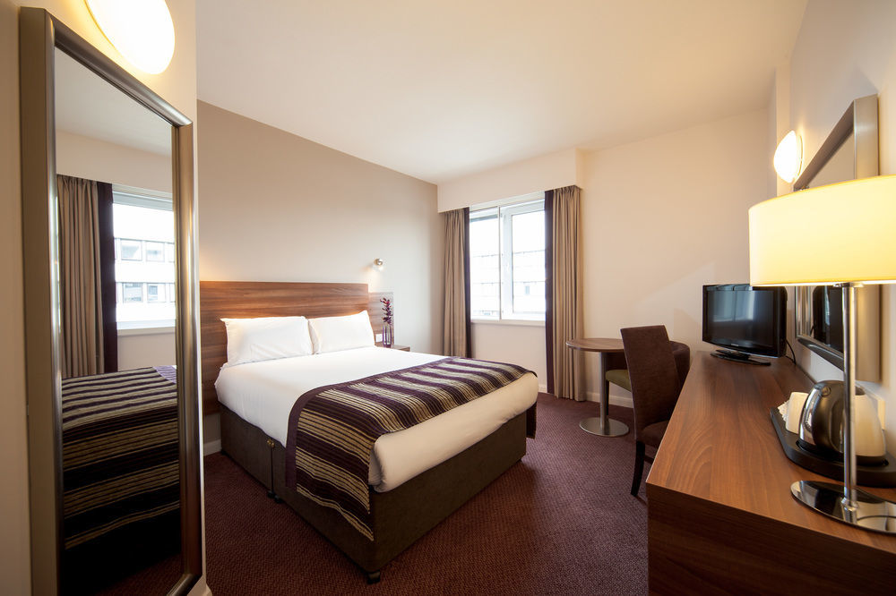 Leonardo Hotel Belfast Esterno foto